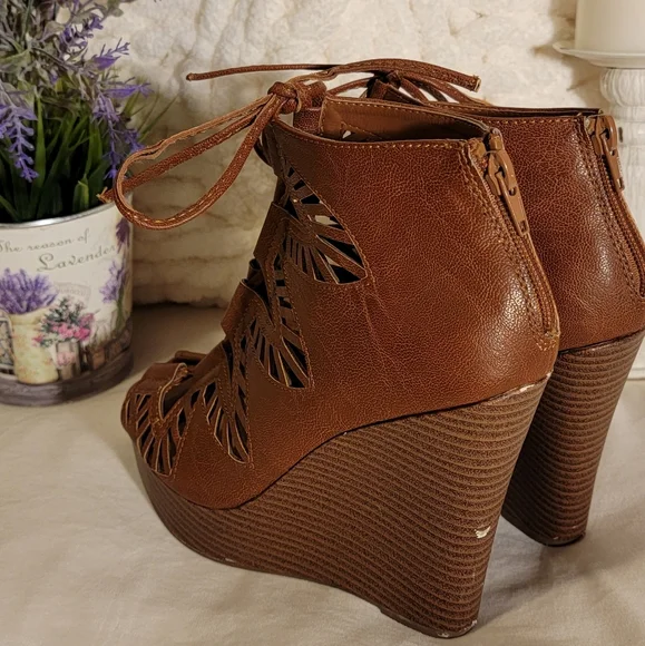 Sbicca  Leather lace up platform sandals Size 7 Brown - Picture 7 of 7